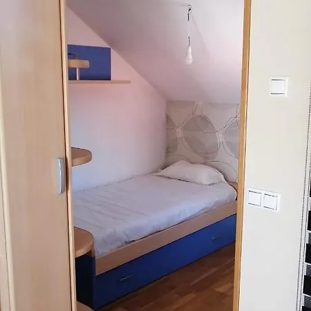 Chalet 300m Compostilla, Museo, Futbol Semesterbostad *